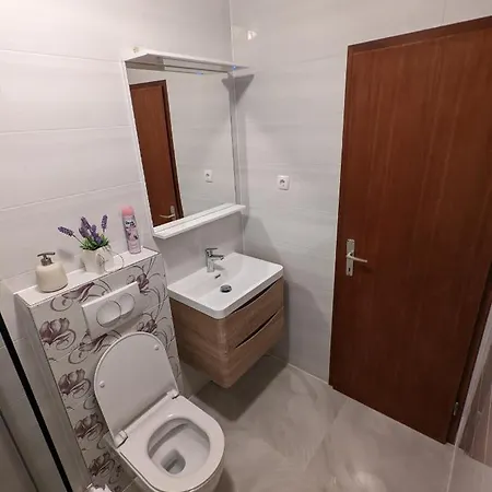 Magnolija 50m From Srima