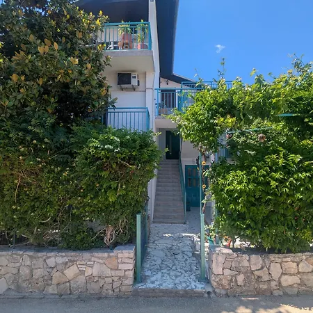 Apartment Magnolija 50m From Srima